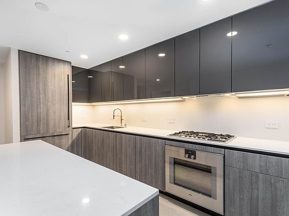 2nd image of 201 Folsom St #6F-L