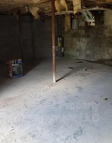 118A N Poole St — Photo 9