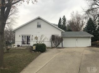 30 S 25th St, Denison, IA 51442