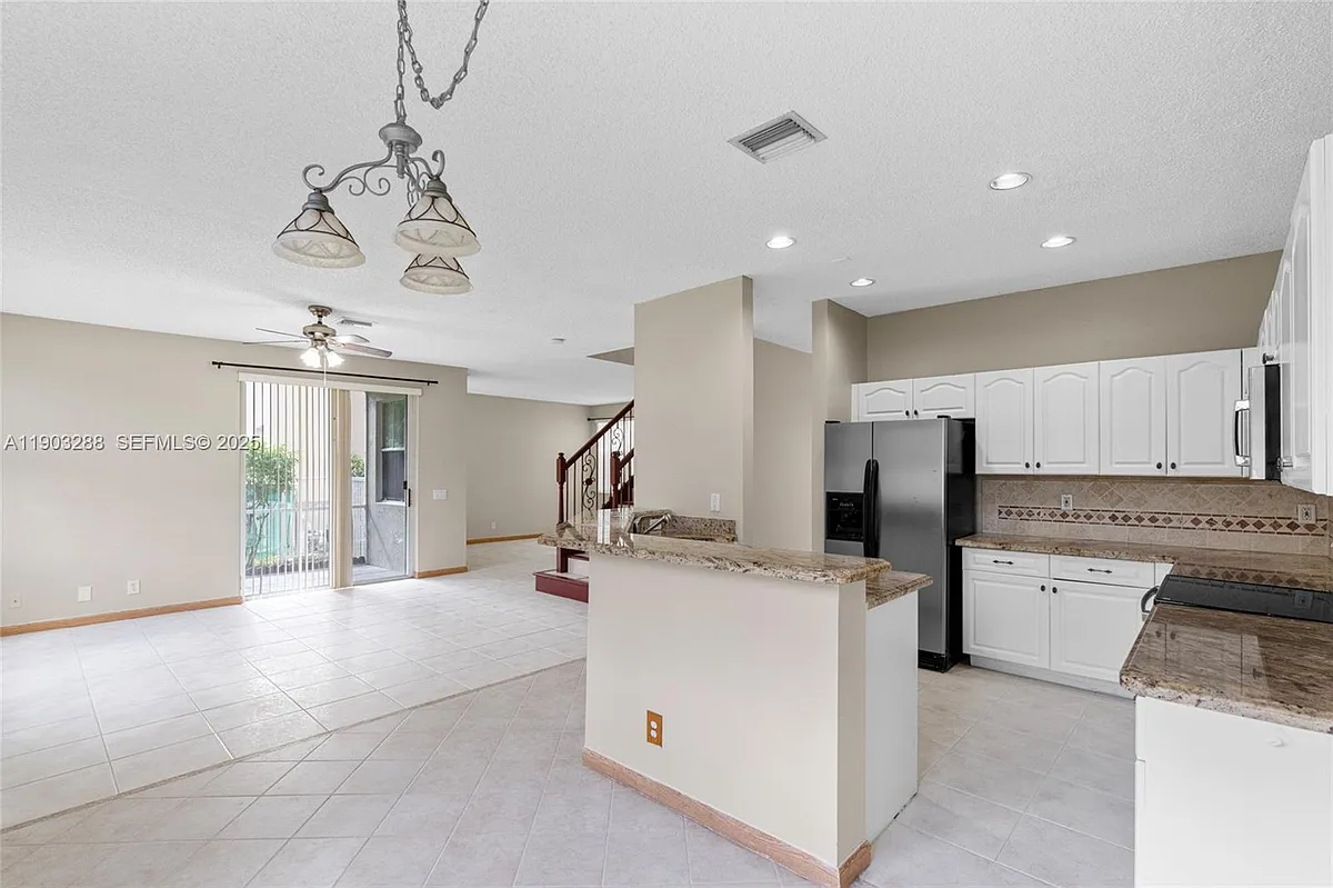 Building Photo - 4490 Foxtail Ln