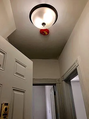 Rented by Halvatzis Realty | media 34