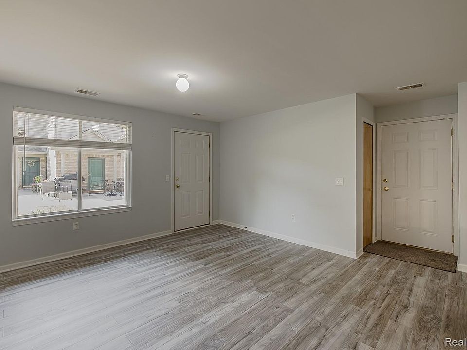2154 Frazho Rd, photo 7