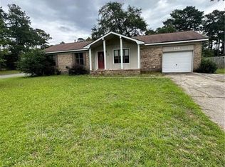 6681 Vaughn Rd, Fayetteville, NC 28304