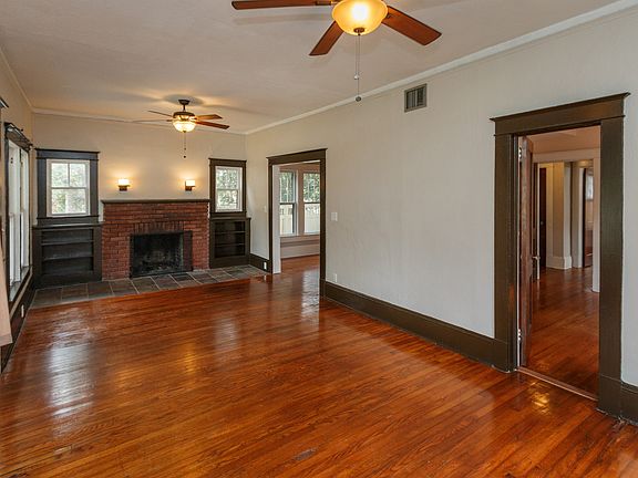 4th image of 1515 Magnolia Ave