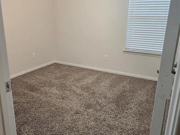 15106 Winter Valley Ct — Photo 10