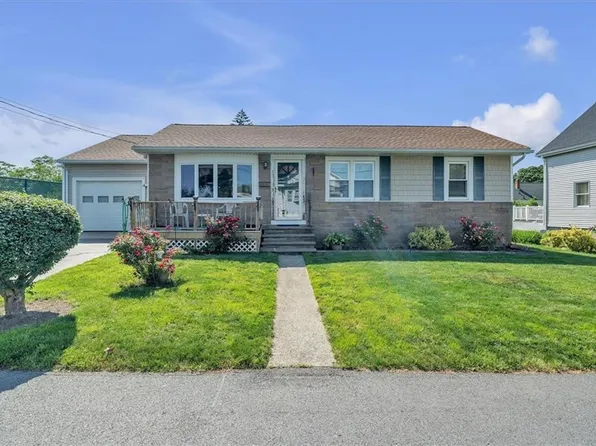 35 N Rose St, East Providence, RI 02914