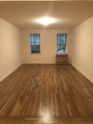 Rented by Kew Forest Realty Inc | media 12