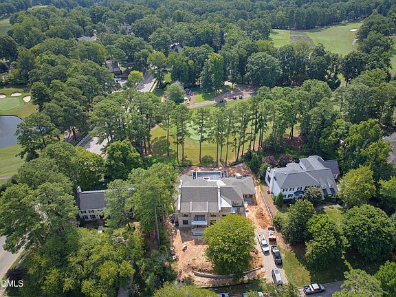 3rd image of 7136 N Ridge Dr