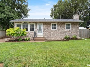 6806 Ridge Dr, Davenport, IA 52806