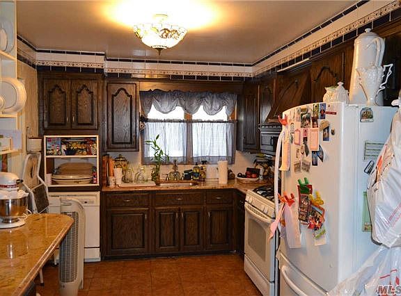 5th image of 15538 Huron St