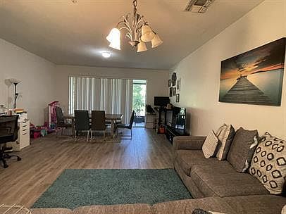 4th image of 6310 Castelven Dr