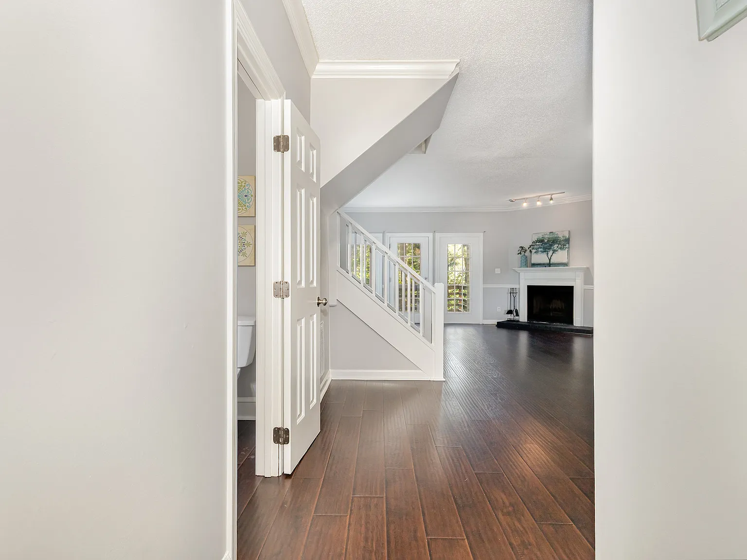 6111 Highcastle Ct — Photo 2