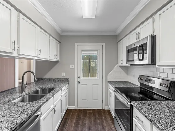 10141 Saratoga Dr, Shreveport, LA 71115