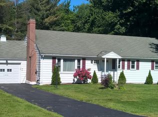 123 Buttonball Ln, Glastonbury, CT 06033