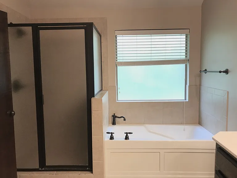 1060 Lost Oak Dr — Photo 15