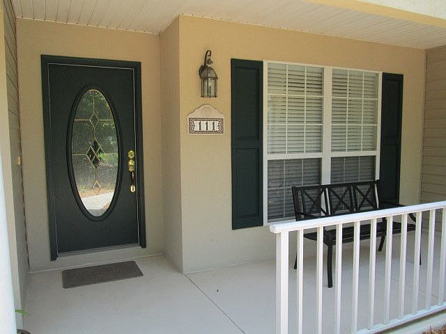 1st image of 111 Whispering Oaks Cir