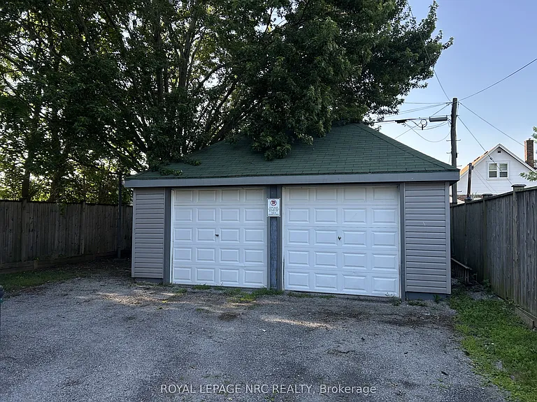 102 Colborne St — Photo 11
