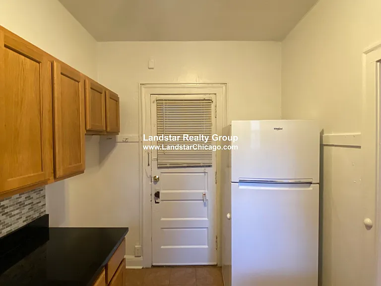 1452 Oak Ave #2N — Photo 6