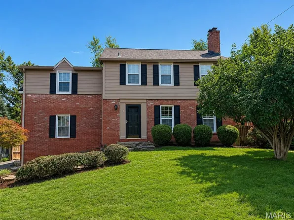 12 Beverly Dr, Saint Louis, MO 63132