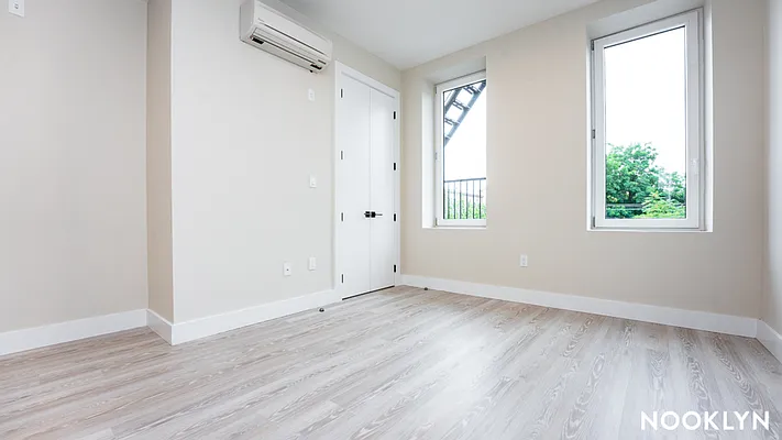 Rented by Nooklyn NYC LLC | media 12