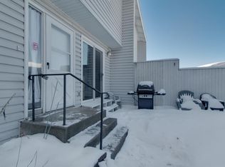 2272 Tower Ct, Woodbury, MN 55125