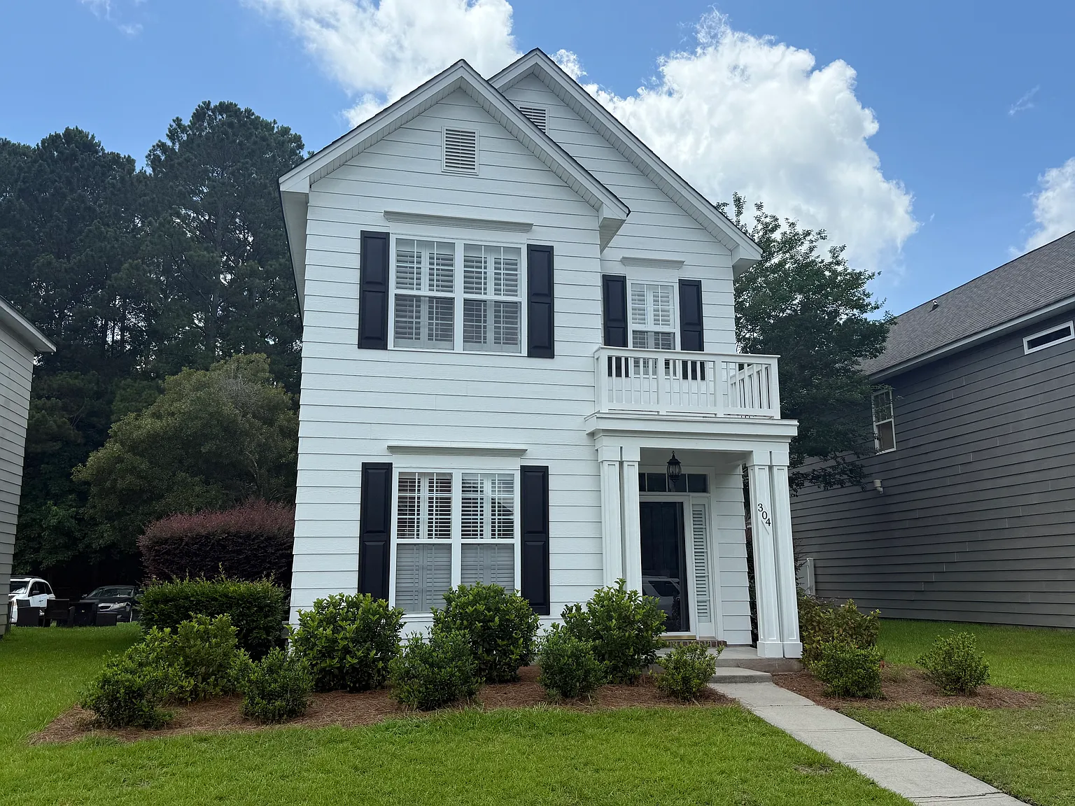 3 bed, 2.5 bath, 1676 sqft, $2,500 — Photo 1