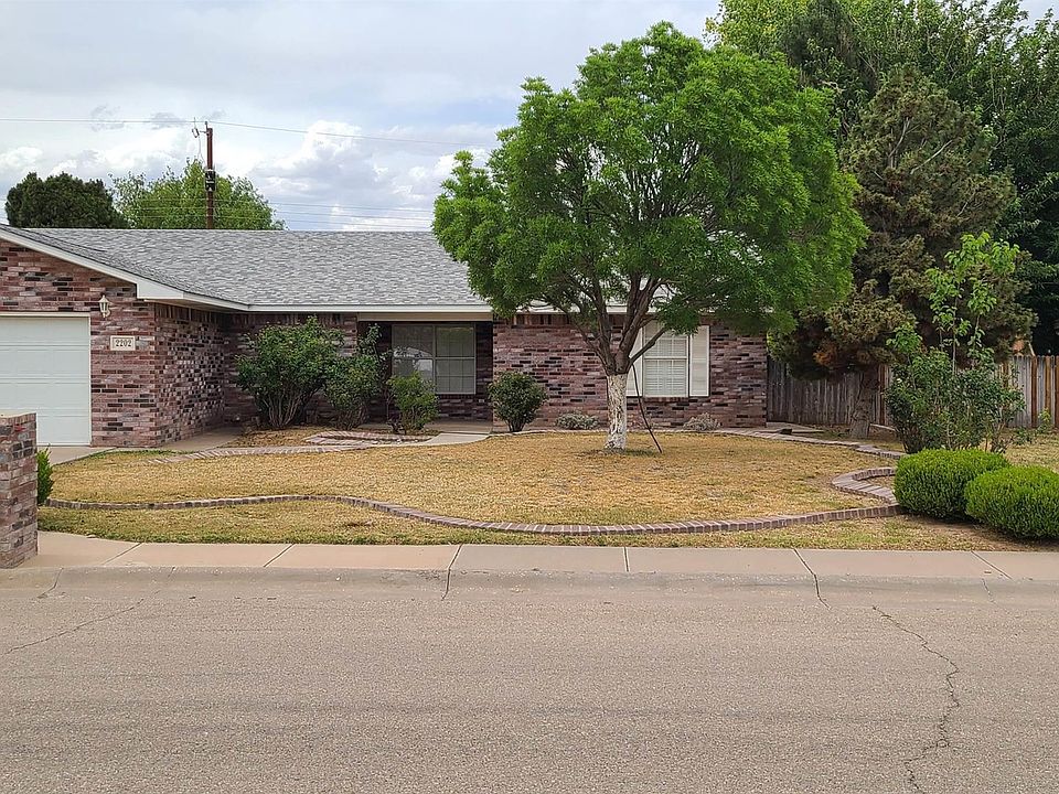 1st image of 2202 W Briscoe Ave