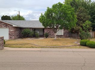 2202 W Briscoe Ave, Artesia, NM 88210