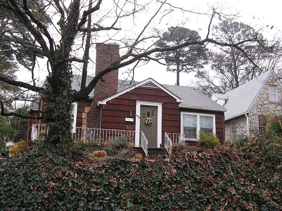 2nd image of 1018 E Churchwell Ave