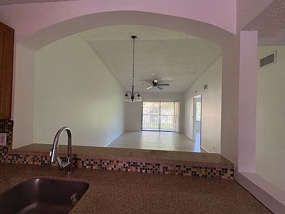 4th image of 21938 Remsen Terrace #209