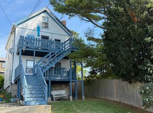 21 Siren St #A, Winthrop, MA 02152