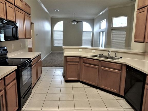 5th image of 2984 Southbank Cir