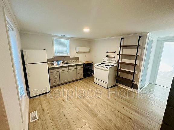 5th image of 15 Eastlan Dr Unit A