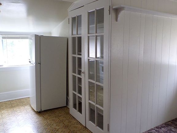 4th image of 1201 8th St APT A