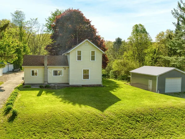 443 S Jackson St, Hanover, MI 49241