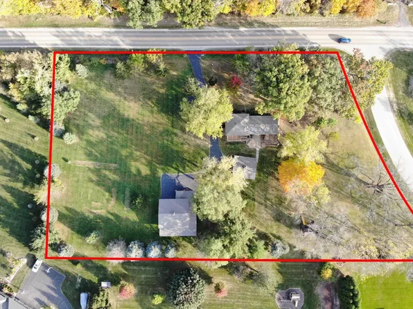 891 Riverside Rd, Belvidere, IL 61008