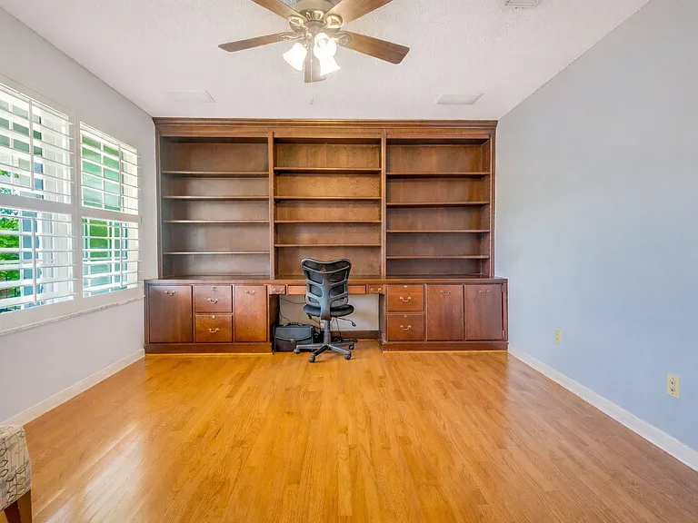 3019 Keats Dr — Photo 44