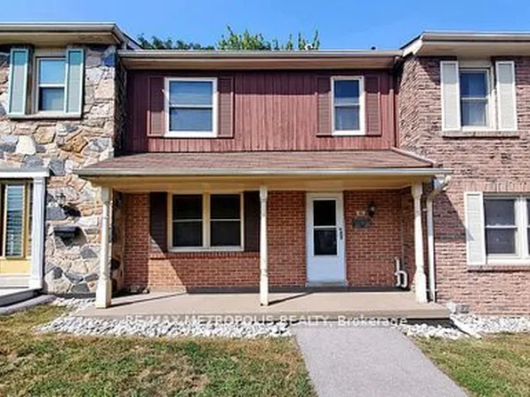 2051 Bridletowne Cir #12, Toronto, ON M1W 2J7