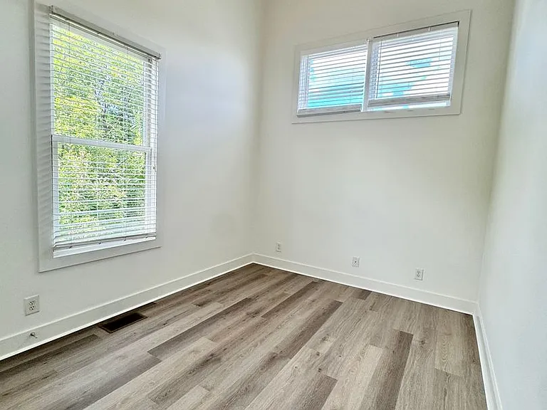 5706 Burgess Ave — Photo 27