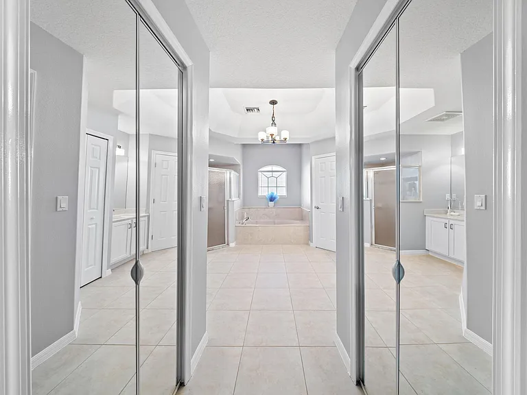 5918 NW Hann Dr — Photo 43