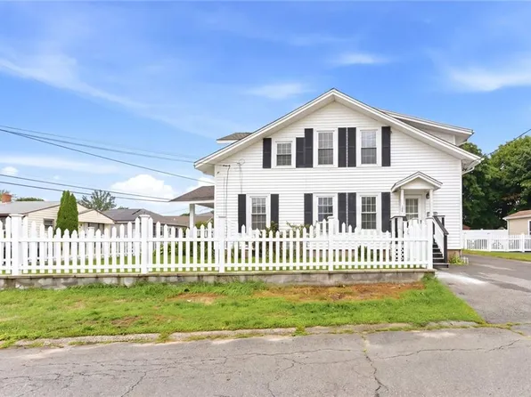 57 Everett St, Pawtucket, RI 02861