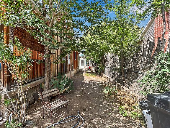 5th image of 543 Elenora St