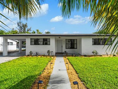 2515 NE 207th St, Miami, FL, 33180