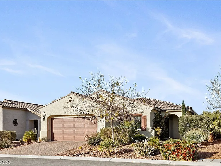 5524 E San Pietro Dr — Photo 1