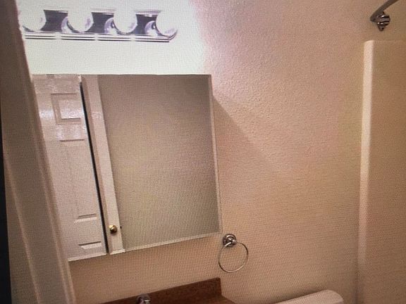 5th image of 134 E 3rd St #I