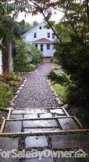 Walkway from garage to front door
