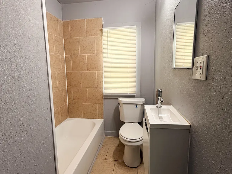 13225 Santa Rosa Dr — Photo 8