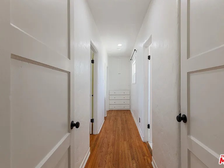 1433 Livonia Ave — Photo 19