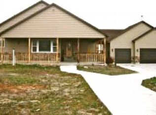 3920 W Angus Dr, South Jordan, UT 84095