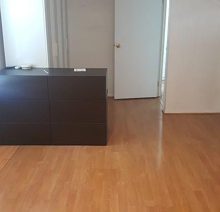 3rd image of 206-23 46avebayside